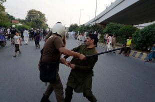 Pakistan capital at standstill as Khan supporters protest